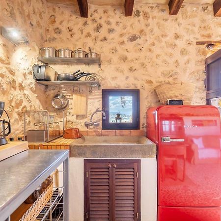 CAN PULIT - finca romántica para 2 con piscina y vistas en Selva  Exterior foto