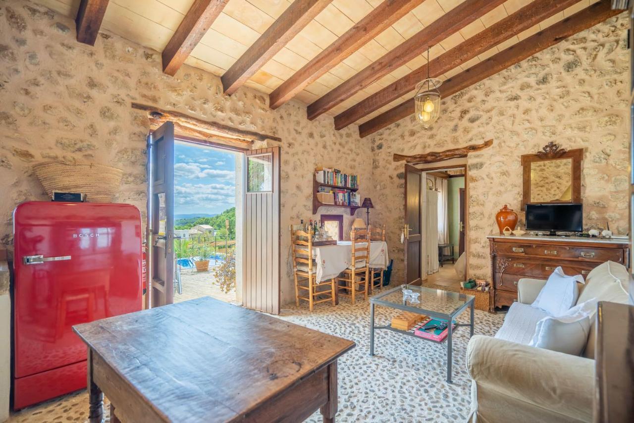 CAN PULIT - finca romántica para 2 con piscina y vistas en Selva  Exterior foto
