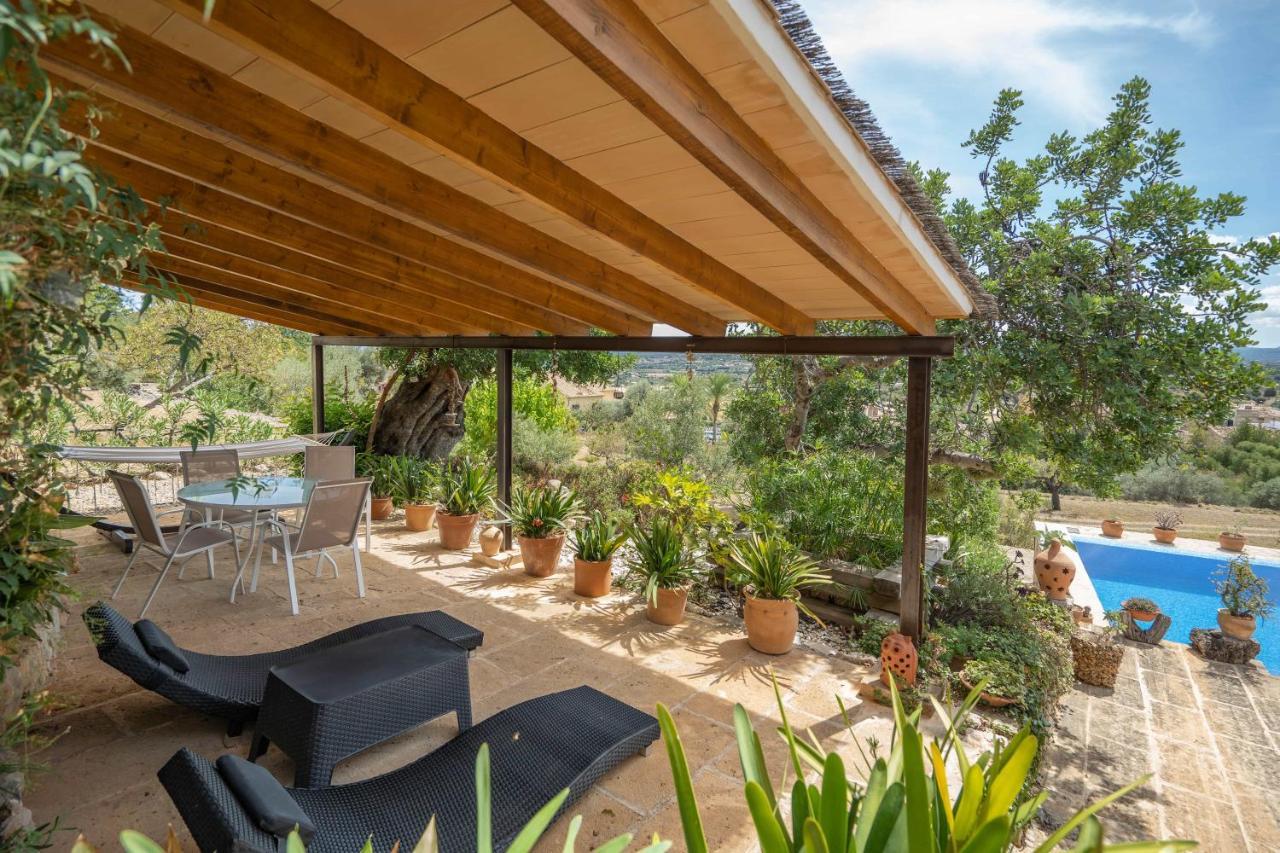 CAN PULIT - finca romántica para 2 con piscina y vistas en Selva  Exterior foto