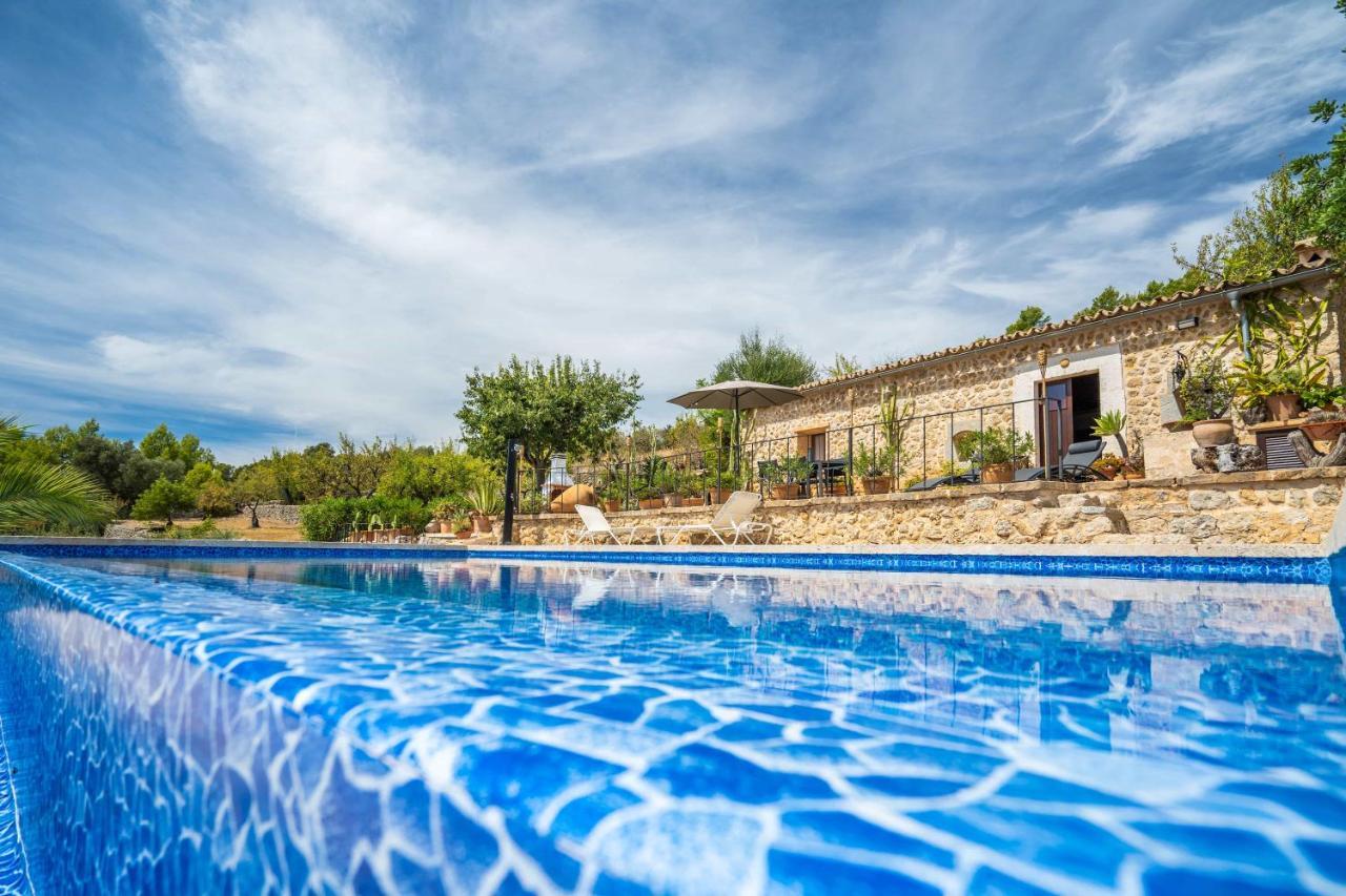 CAN PULIT - finca romántica para 2 con piscina y vistas en Selva  Exterior foto