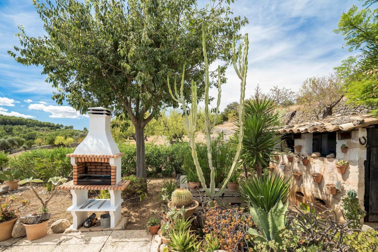 CAN PULIT - finca romántica para 2 con piscina y vistas en Selva  Exterior foto